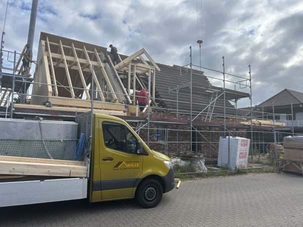 Beratung für Dachsanierung und Dachneubau: Alles aus einer Hand beim Meisterbetrieb Wille.